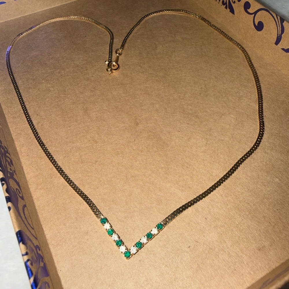 Vintage Avon Goldtone Necklace with Green and Clear Stones